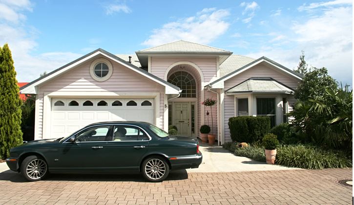 CHARLOTTE G 127 | 173